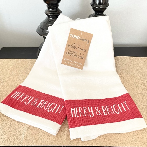 🆕Set of 2 MERRY & BRIGHT Kitchen Towels - Picture 1 of 4